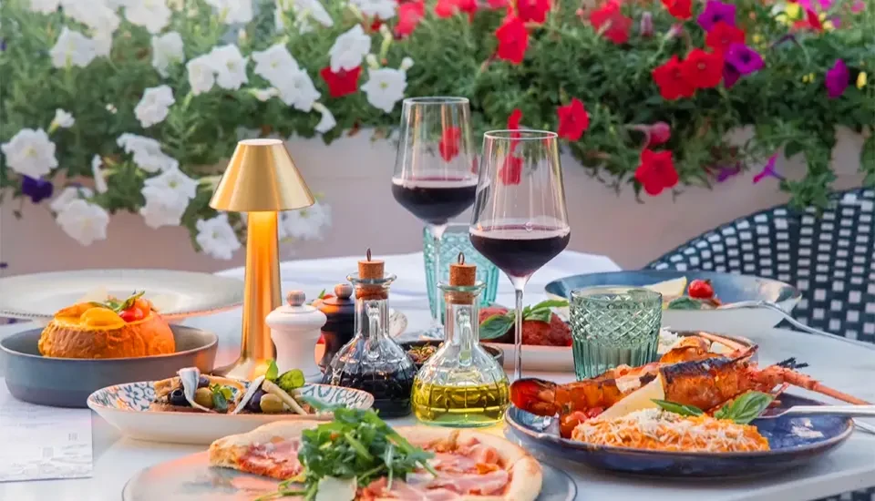 هتل سافیتل کرابی فوکیترا